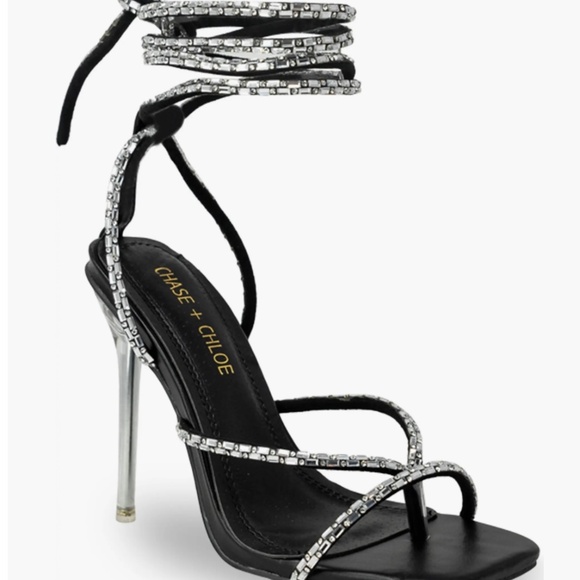 Chase + Chloe Heels - Picture 1 of 3
